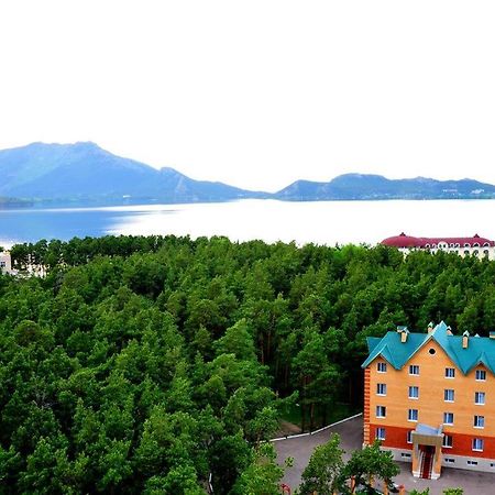 Hotel Nurlytau Borovoe Exteriör bild