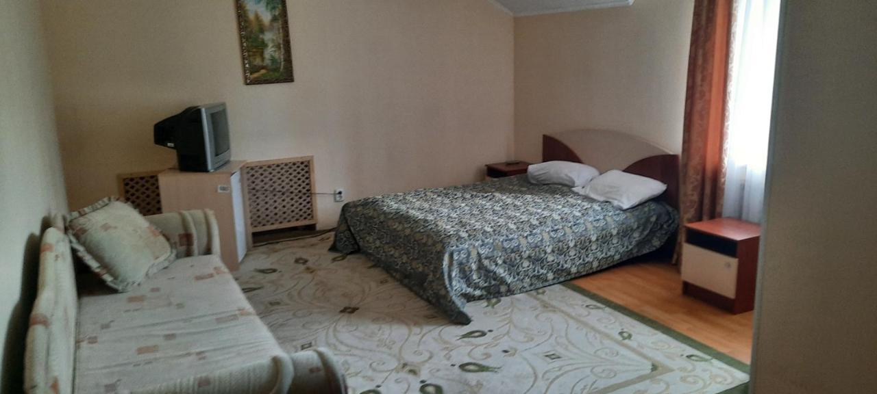 Hotel Nurlytau Borovoe Exteriör bild
