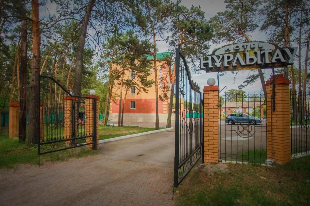 Hotel Nurlytau Borovoe Exteriör bild